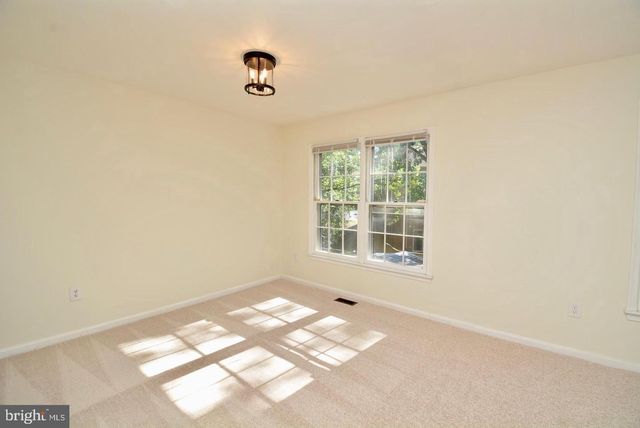 7378 JIRI WOODS CT, Springfield, VA 22153