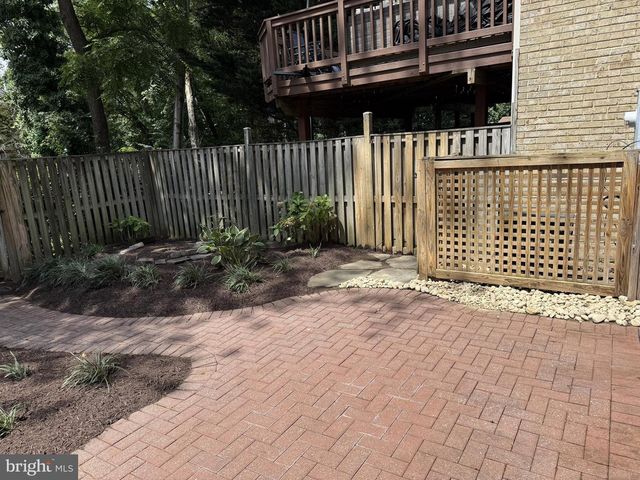 7378 JIRI WOODS CT, Springfield, VA 22153