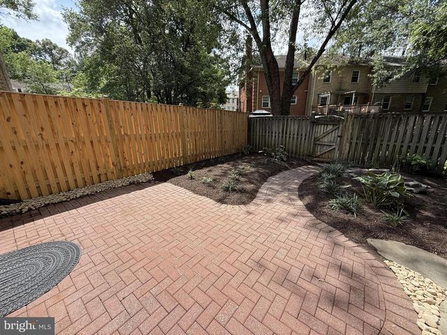 7378 JIRI WOODS CT, Springfield, VA 22153