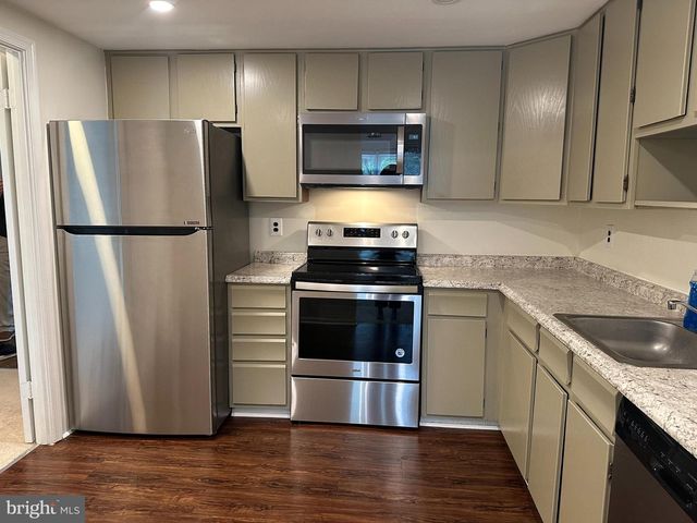 7378 JIRI WOODS CT, Springfield, VA 22153
