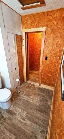 604 W 11th Street, Quanah, TX 79252