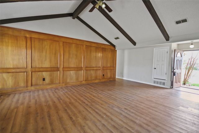 903 Robinwood Court, Arlington, TX 76017