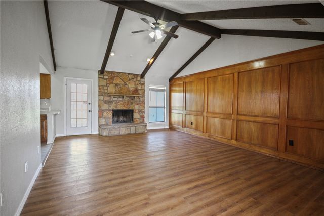 903 Robinwood Court, Arlington, TX 76017