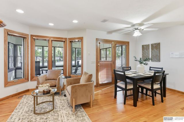 113 Shoreline Drive, Carter Lake, IA 51510