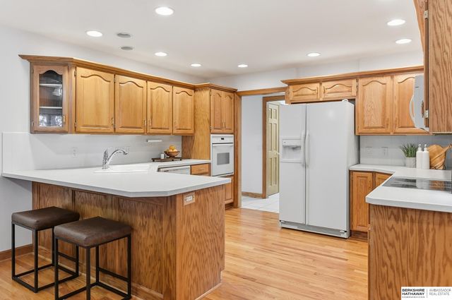 113 Shoreline Drive, Carter Lake, IA 51510