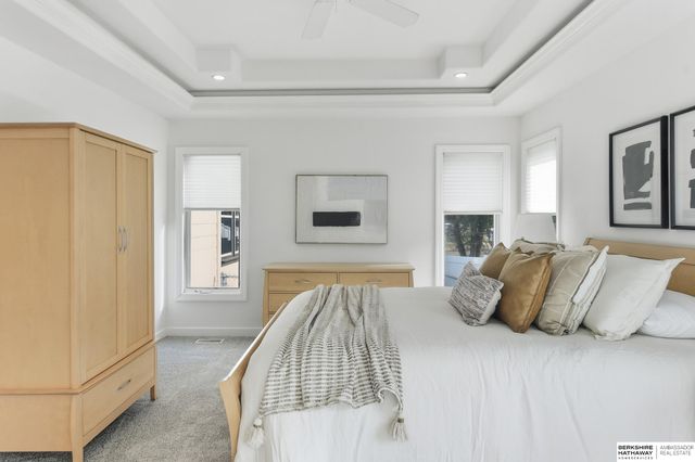 113 Shoreline Drive, Carter Lake, IA 51510