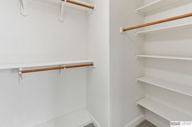 113 Shoreline Drive, Carter Lake, IA 51510