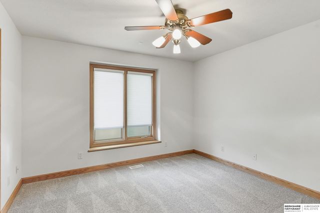 113 Shoreline Drive, Carter Lake, IA 51510