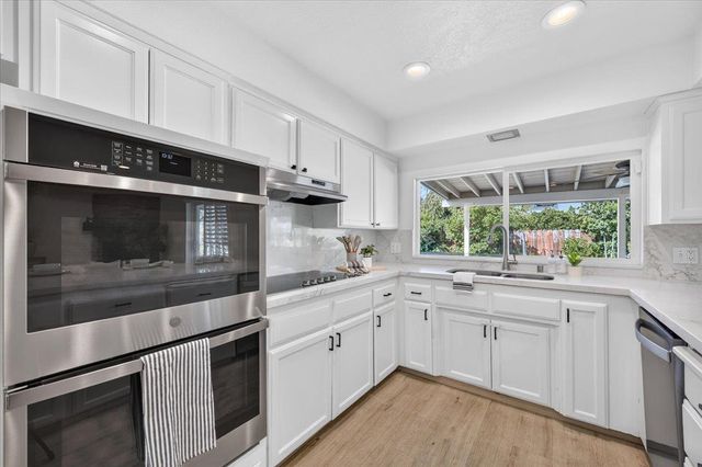 1634 W Morris Avenue, Fresno, CA 93711