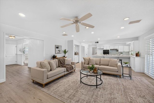 1634 W Morris Avenue, Fresno, CA 93711