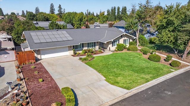 1634 W Morris Avenue, Fresno, CA 93711