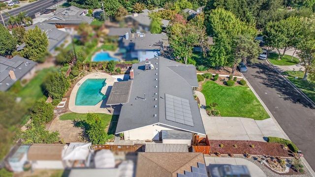 1634 W Morris Avenue, Fresno, CA 93711