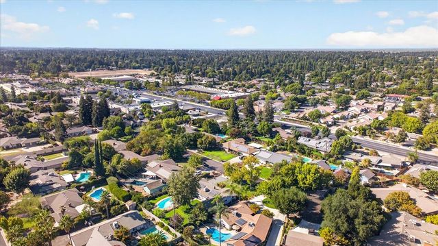 1634 W Morris Avenue, Fresno, CA 93711