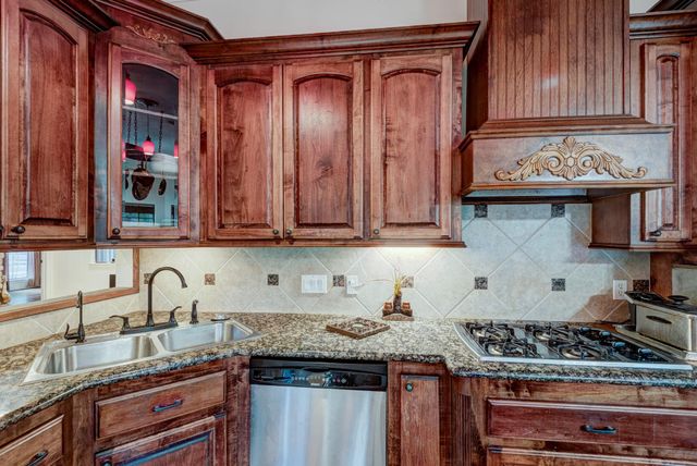 21015 Imperial Oak Drive, Magnolia, TX 77355