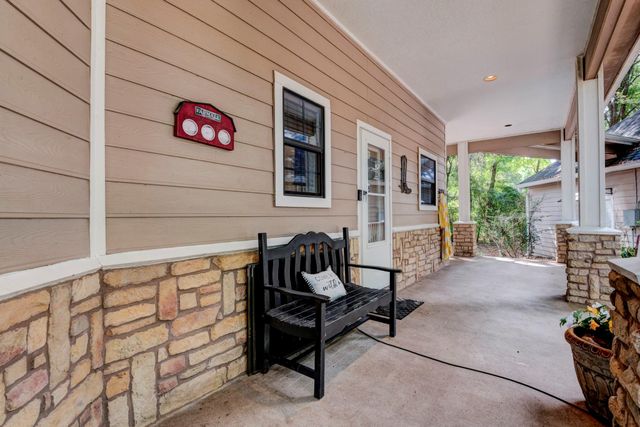 21015 Imperial Oak Drive, Magnolia, TX 77355