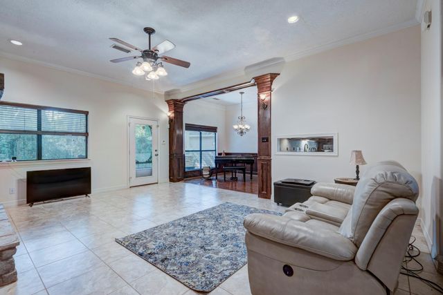 21015 Imperial Oak Drive, Magnolia, TX 77355