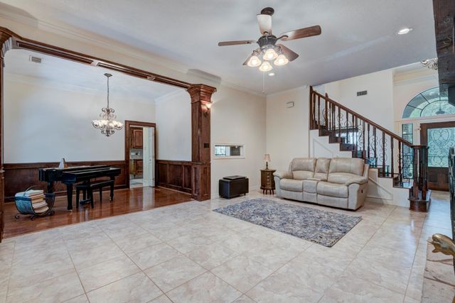 21015 Imperial Oak Drive, Magnolia, TX 77355