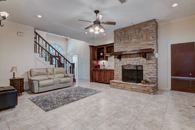 21015 Imperial Oak Drive, Magnolia, TX 77355