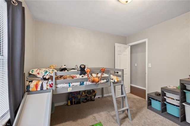 725 Providence RD, Chesapeake, VA 23325