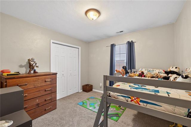 725 Providence RD, Chesapeake, VA 23325