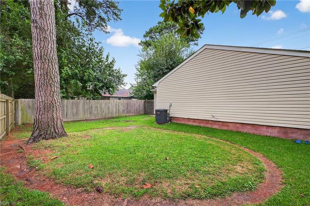 725 Providence RD, Chesapeake, VA 23325