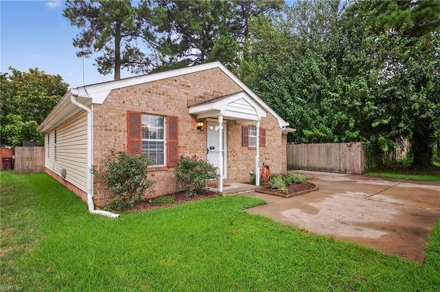 725 Providence RD, Chesapeake, VA 23325