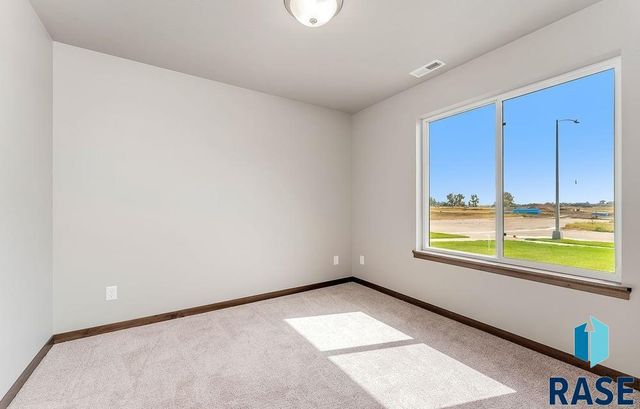 1220 E Dutch St Street, Tea, SD 57064