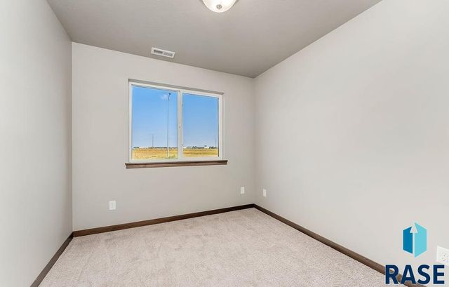 1220 E Dutch St Street, Tea, SD 57064