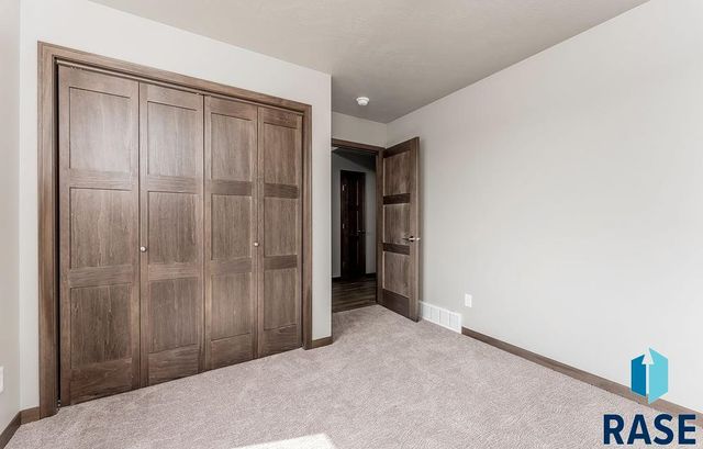 1220 E Dutch St Street, Tea, SD 57064