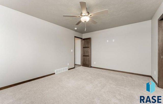 1220 E Dutch St Street, Tea, SD 57064