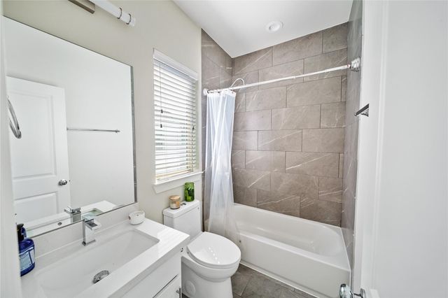 5232 Schuler Street, Houston, TX 77007