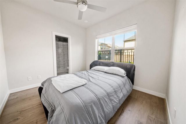 5232 Schuler Street, Houston, TX 77007