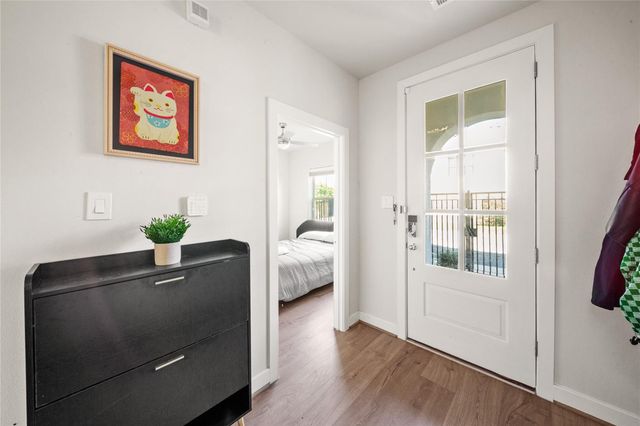 5232 Schuler Street, Houston, TX 77007