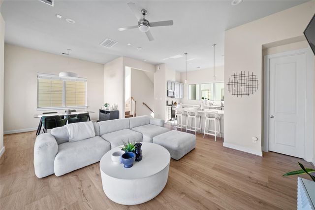 5232 Schuler Street, Houston, TX 77007