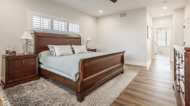 8095 Melbourne Place, Zionsville, IN 46077