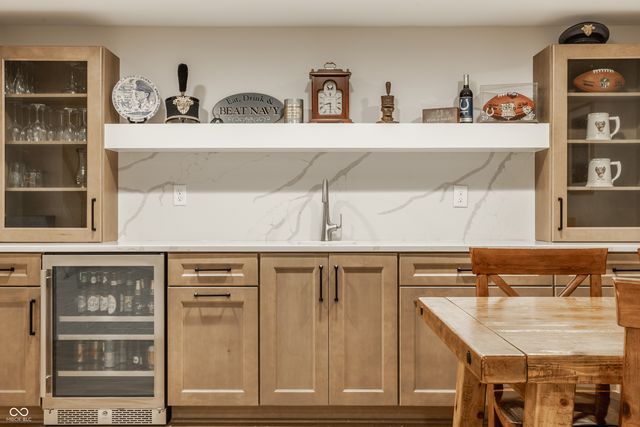 8095 Melbourne Place, Zionsville, IN 46077