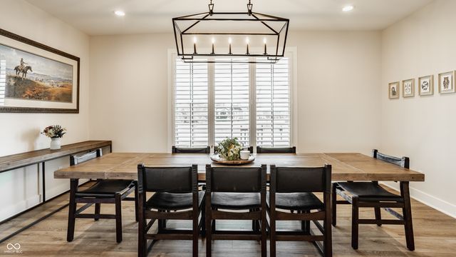 8095 Melbourne Place, Zionsville, IN 46077