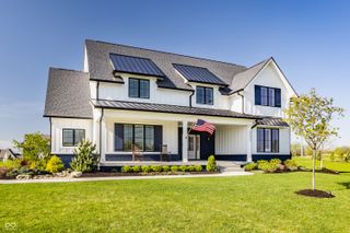 8095 Melbourne Place, Zionsville, IN 46077