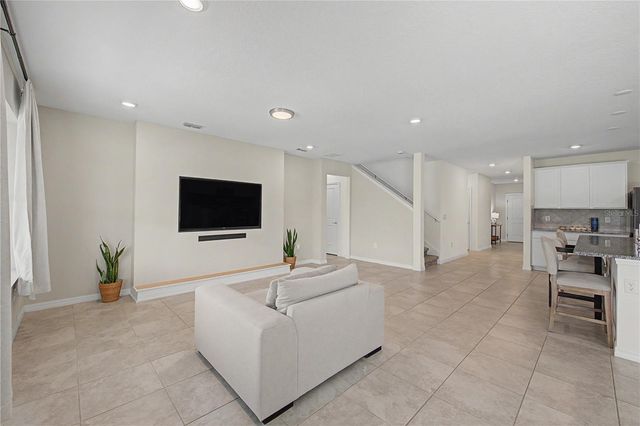 3891 CAPRI COAST DRIVE, Plant City, FL 33565