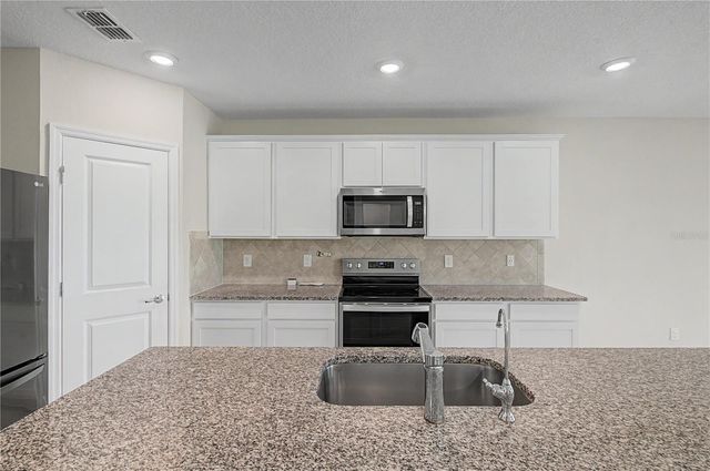 3891 CAPRI COAST DRIVE, Plant City, FL 33565