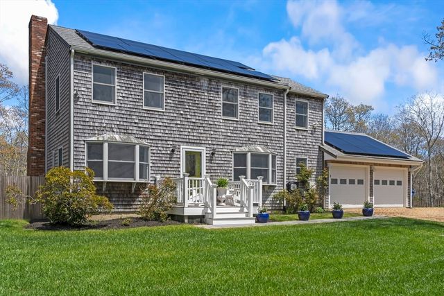 105 Whalers Walk, Edgartown, MA 02539
