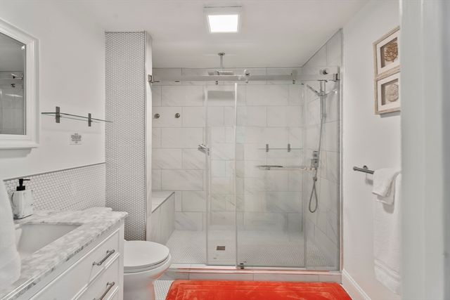 105 Whalers Walk, Edgartown, MA 02539