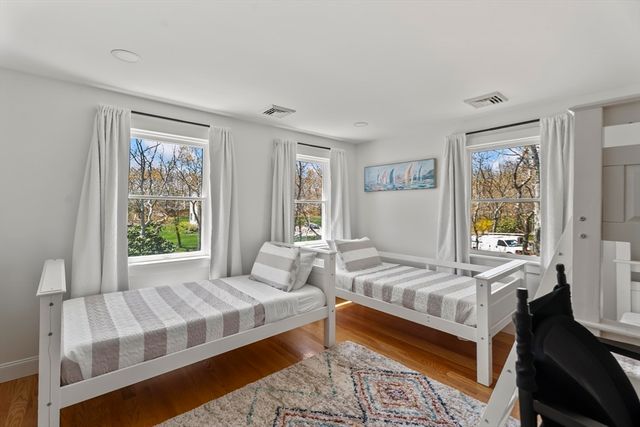 105 Whalers Walk, Edgartown, MA 02539