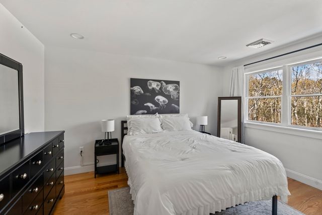 105 Whalers Walk, Edgartown, MA 02539