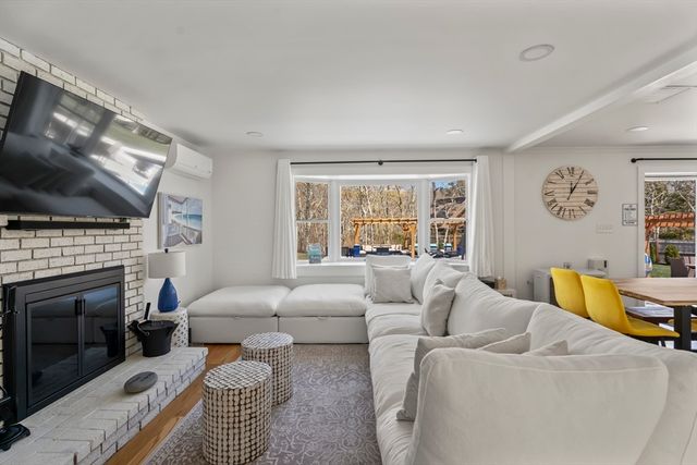 105 Whalers Walk, Edgartown, MA 02539