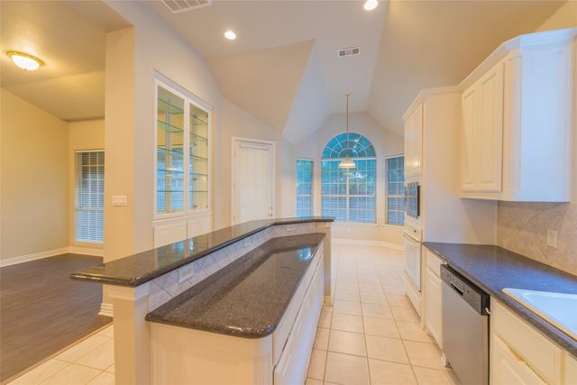 516 Arcadia Drive, Keller, TX 76248