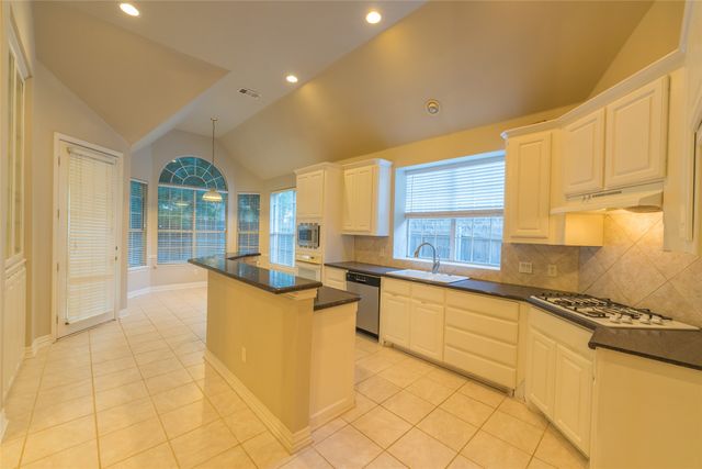 516 Arcadia Drive, Keller, TX 76248