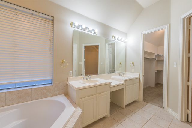 516 Arcadia Drive, Keller, TX 76248