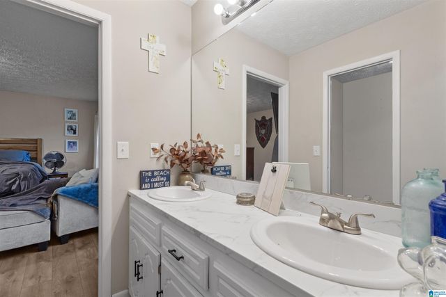 33 CEDAR SPRINGS DRIVE, Jacksonville, AL 36265