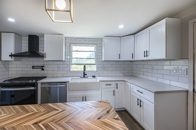 6916 OLD RIDGE Road, Fairview, PA 16415